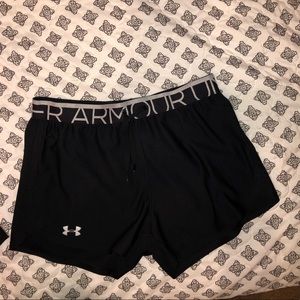 Under armour shorts black